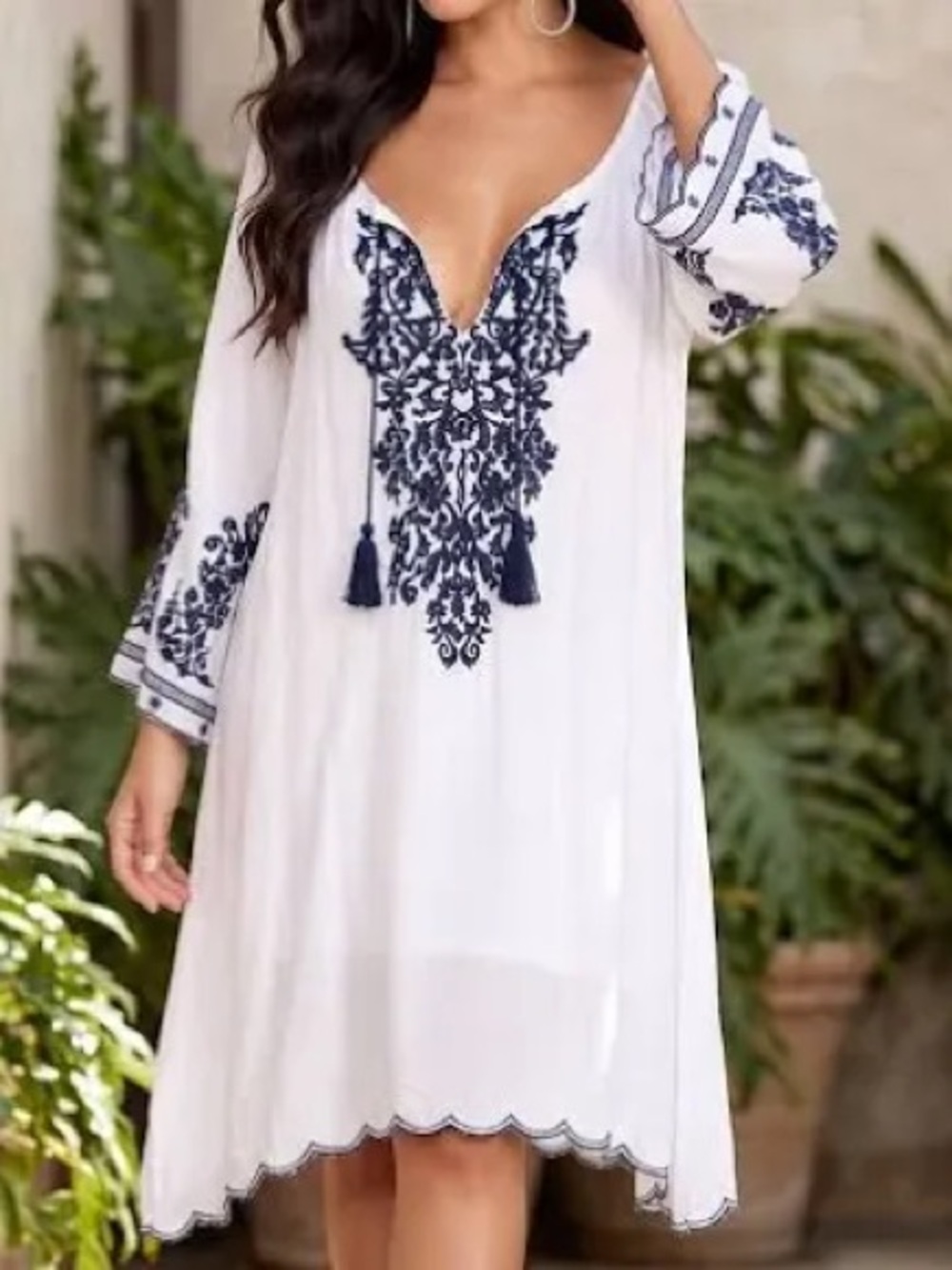 C/C Connection Embroidered Tunic Dress. Small
